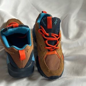 Reebok hexalite shoes size 8.5